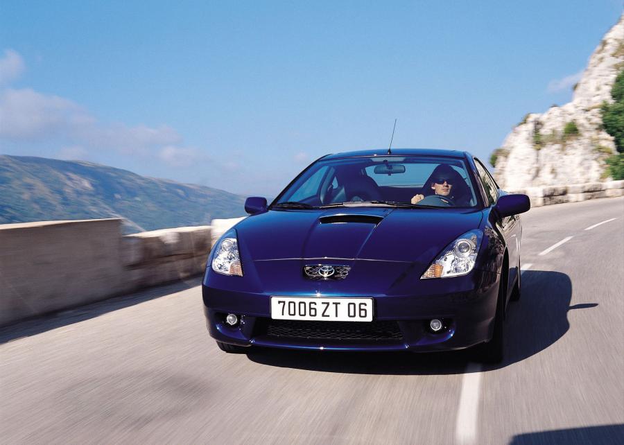  Toyota Celica 2000 года  (фото 20 из 53)